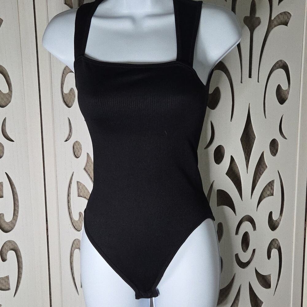 OQQ Black Ribbed Square Neck Thong Bodysuit Womens Small Stretch NWOT